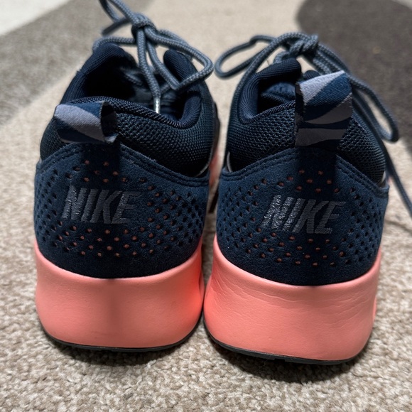 Nike Air Max Kin - Picture 3 of 6